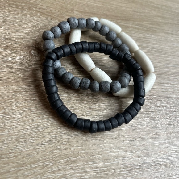 Stacking Bracelets Neutral - Picture 2 of 2